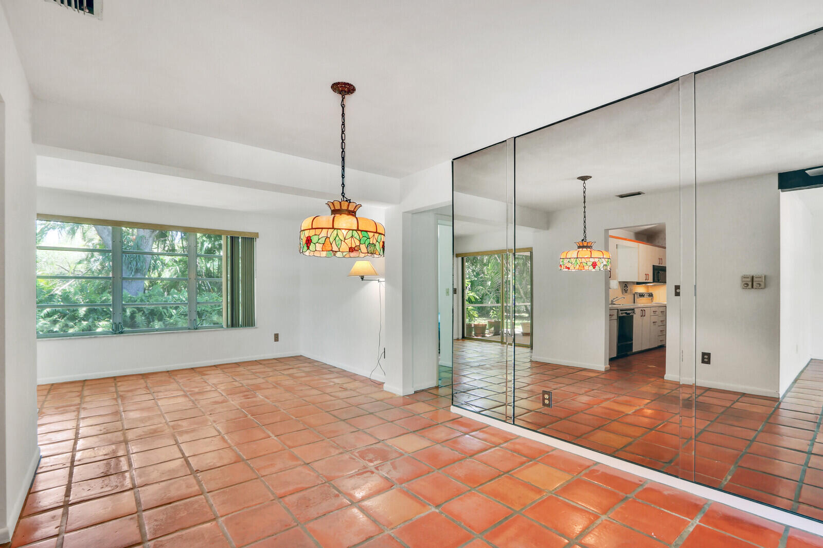 421 SE Edgewood Drive