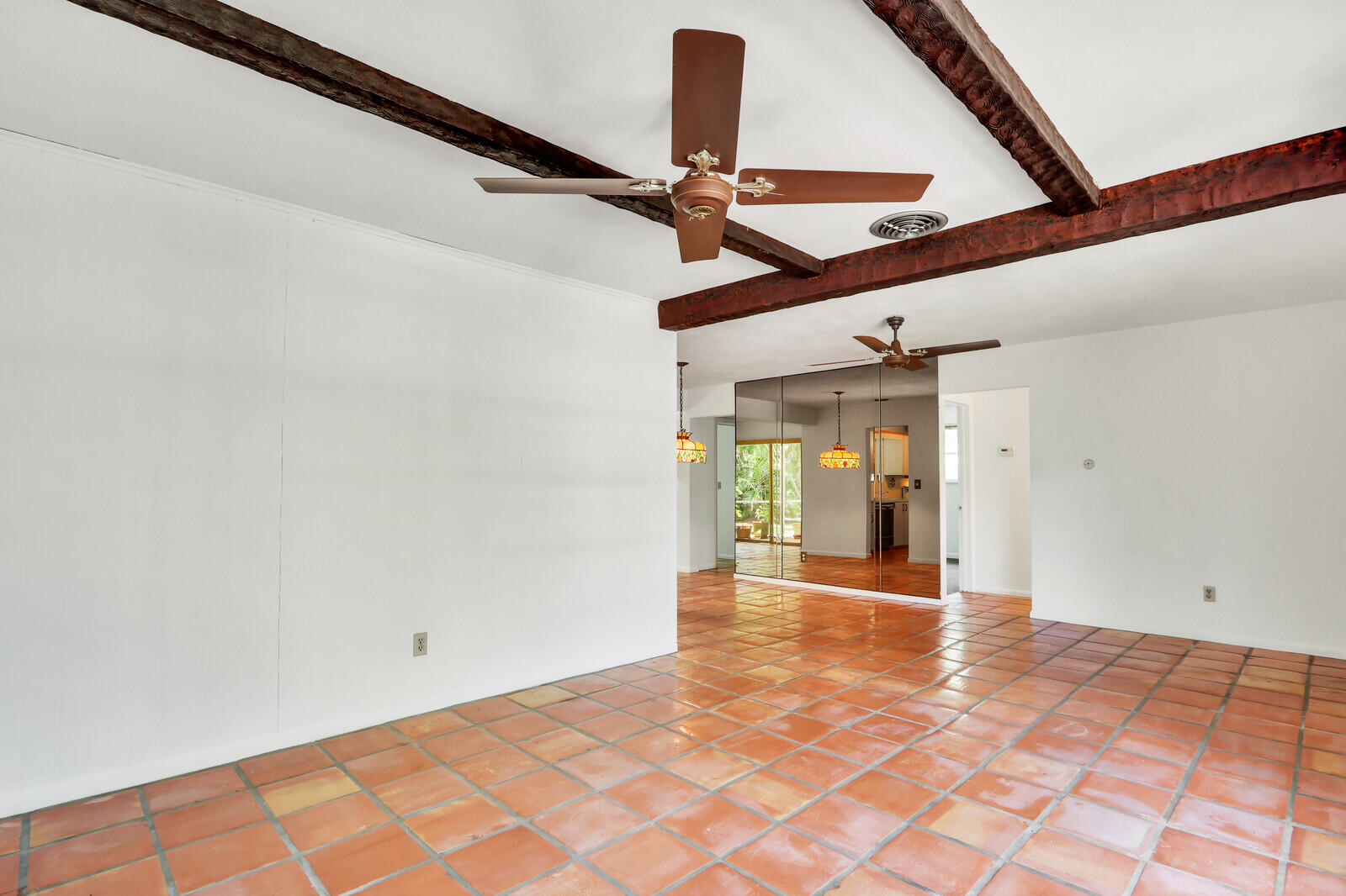 421 SE Edgewood Drive