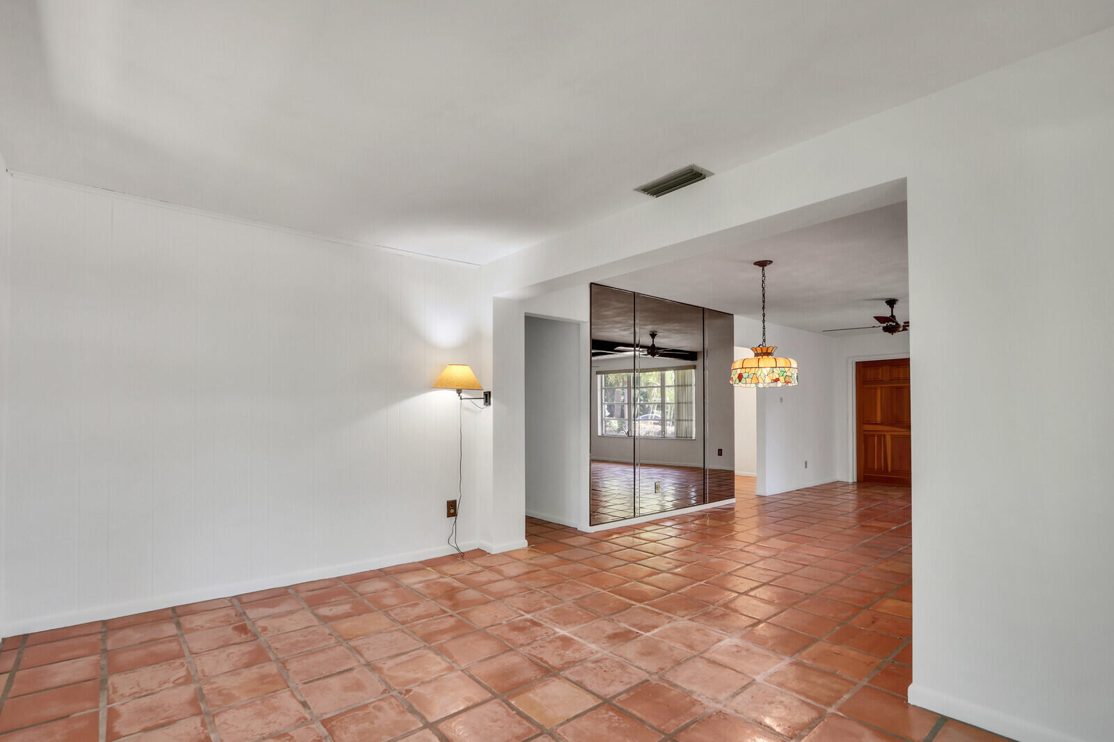 421 SE Edgewood Drive