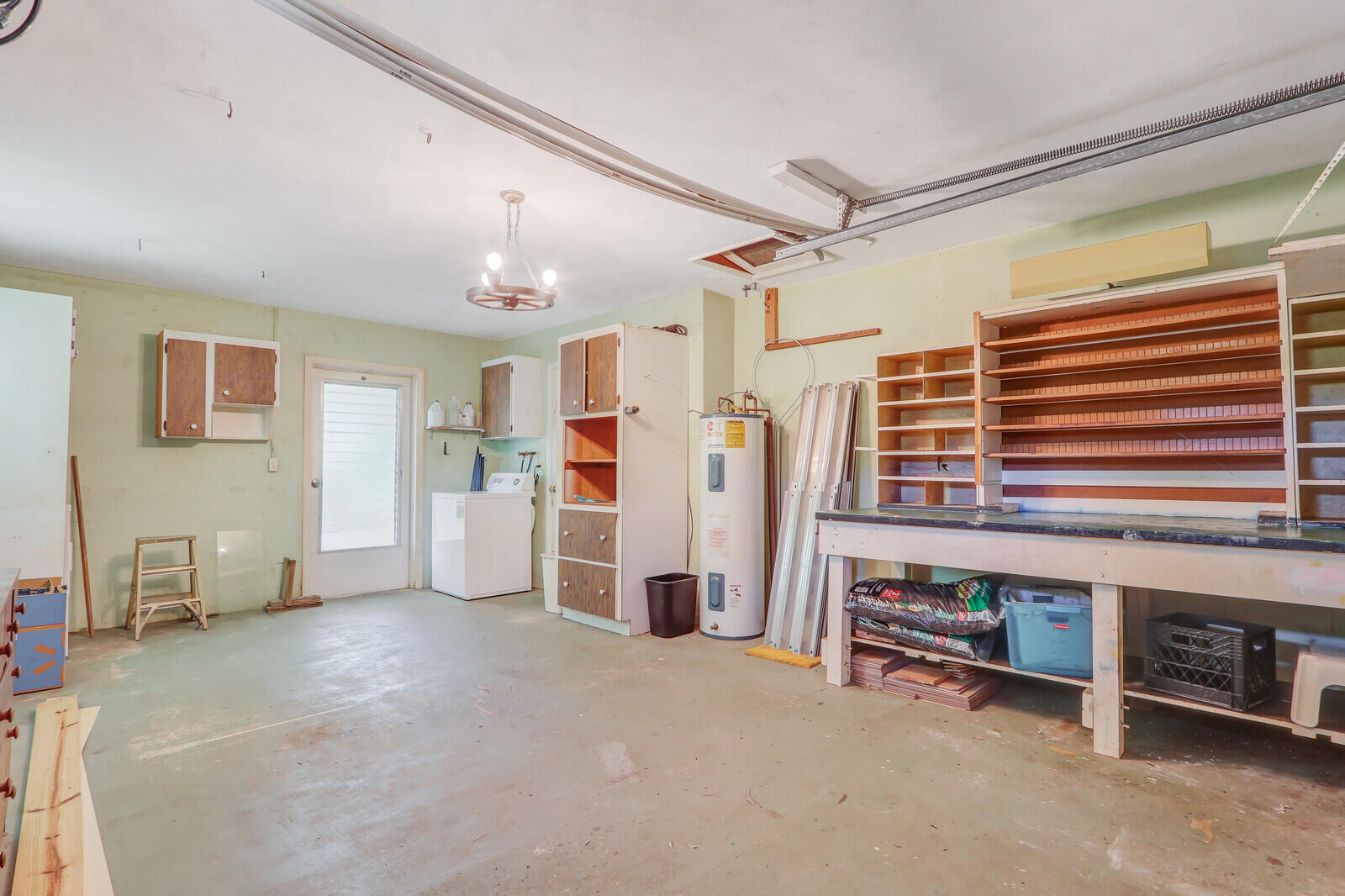 421 SE Edgewood Drive