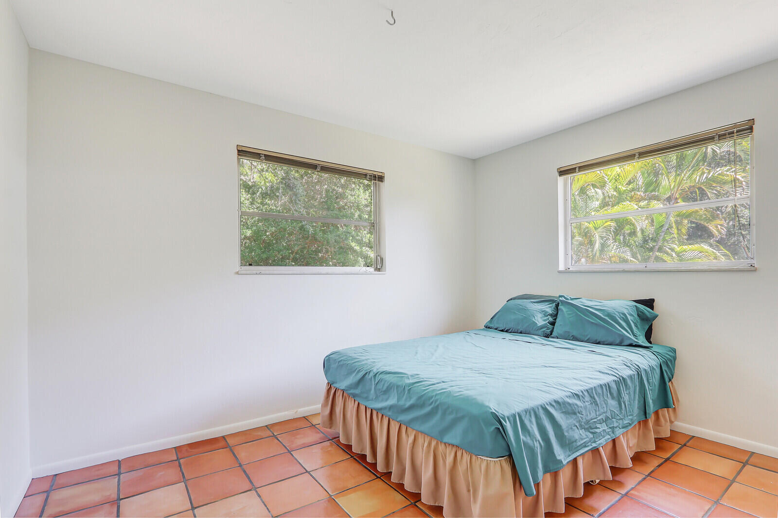 421 SE Edgewood Drive