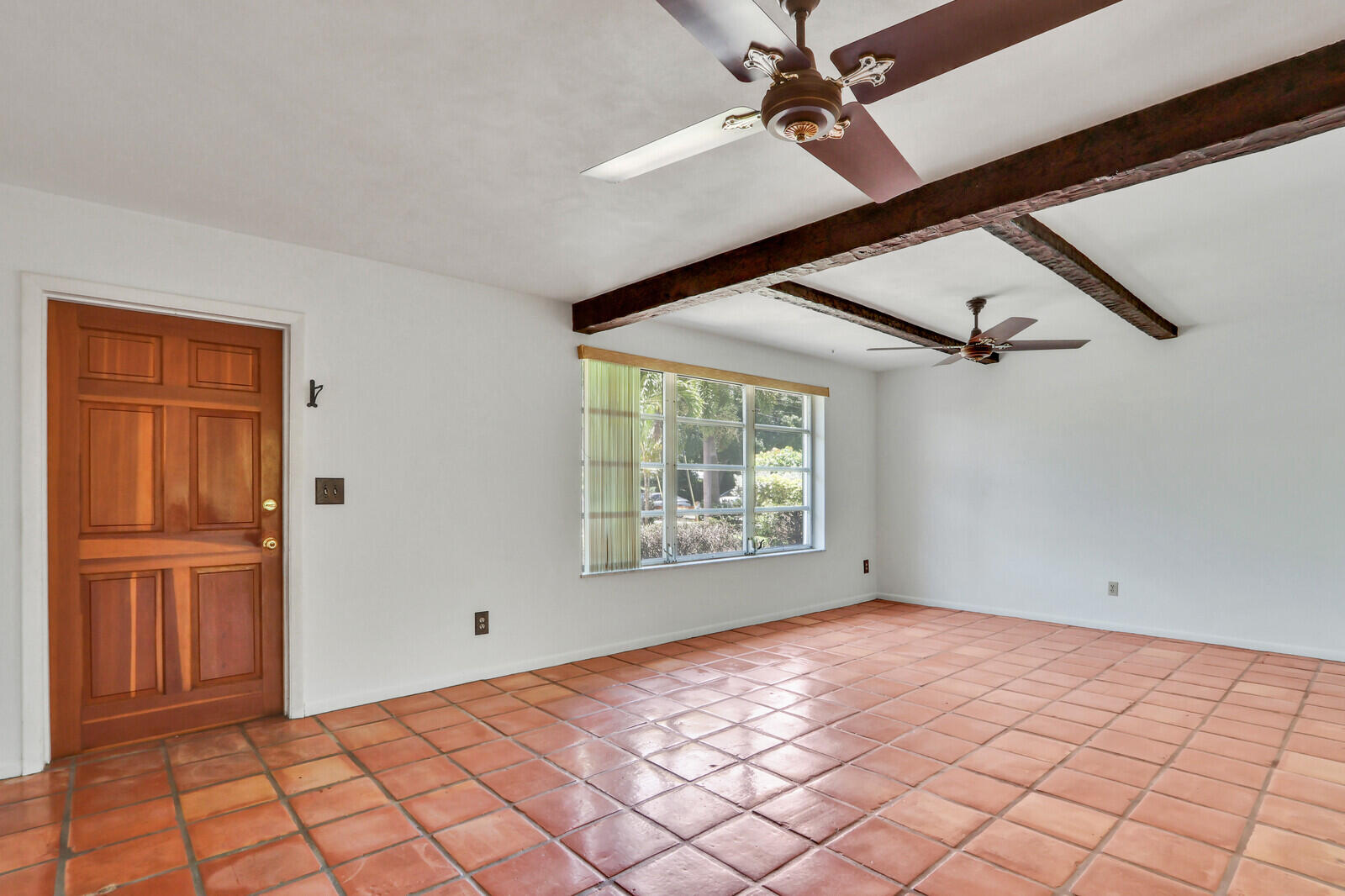 421 SE Edgewood Drive