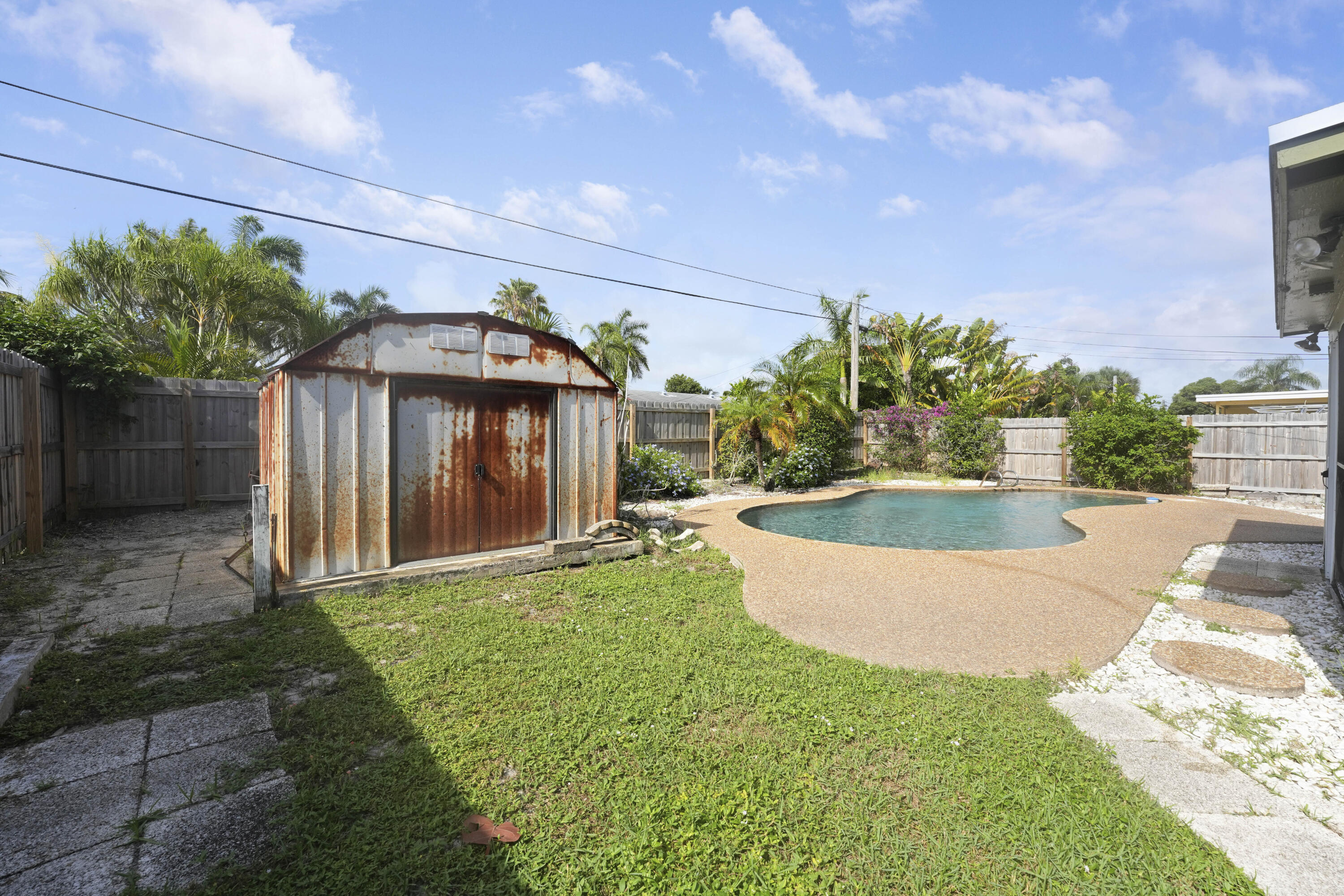 3630 Island Road