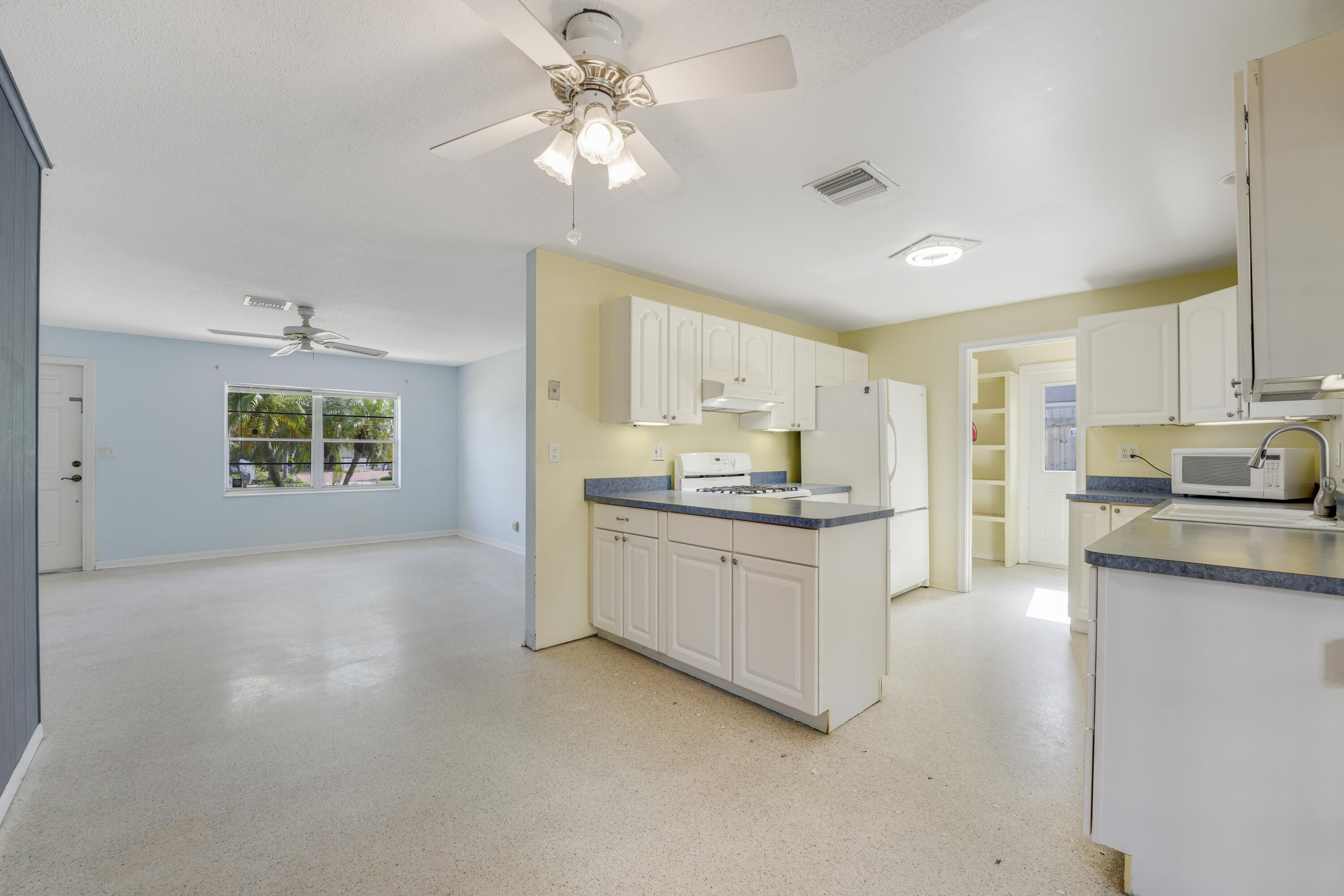 3630 Island Road