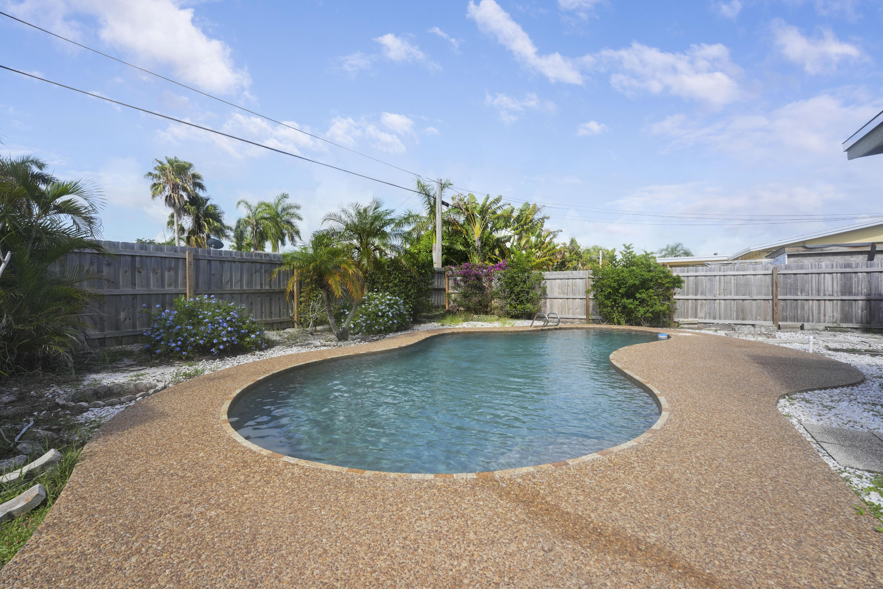 3630 Island Road
