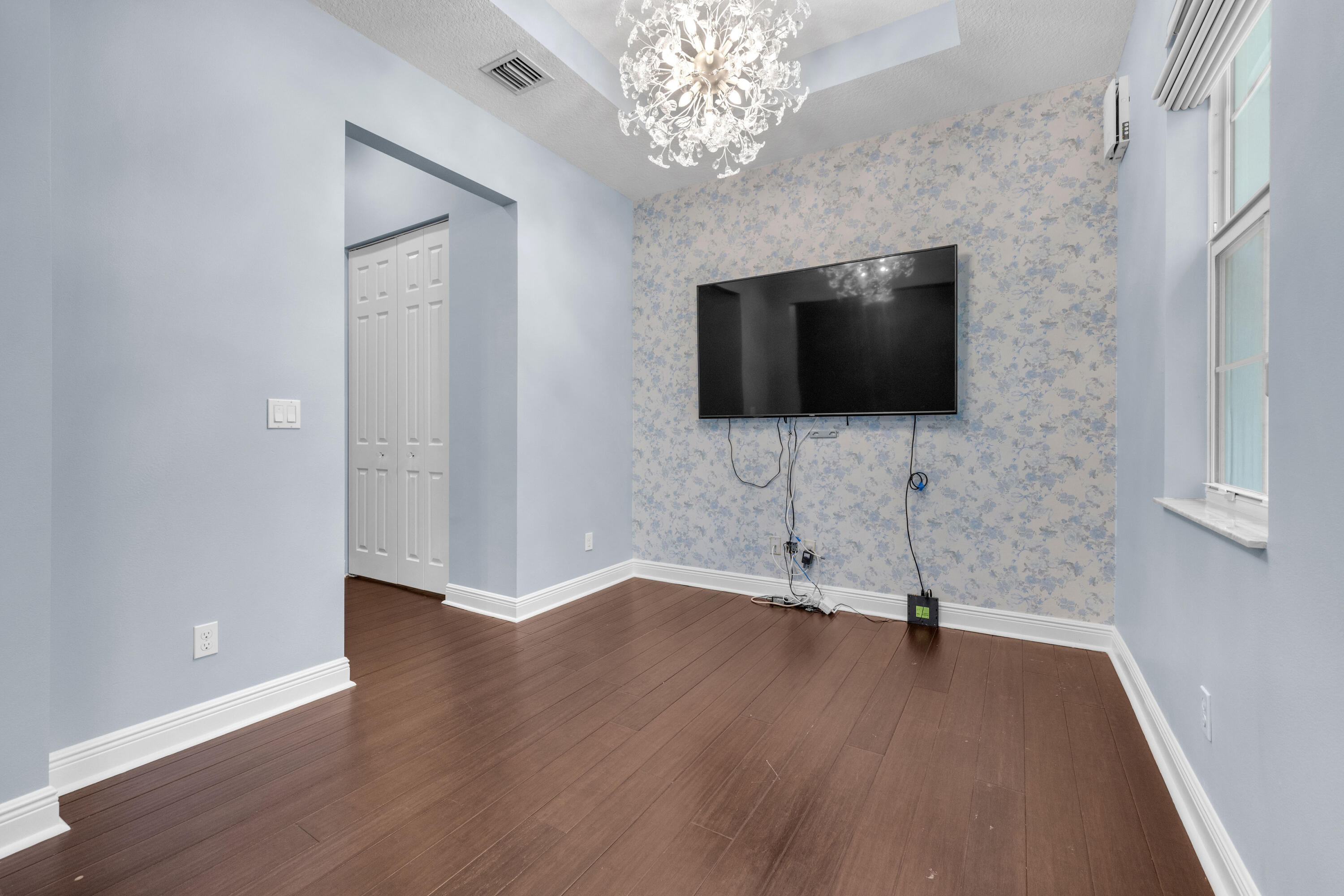 3146 Waterside Circle Circle