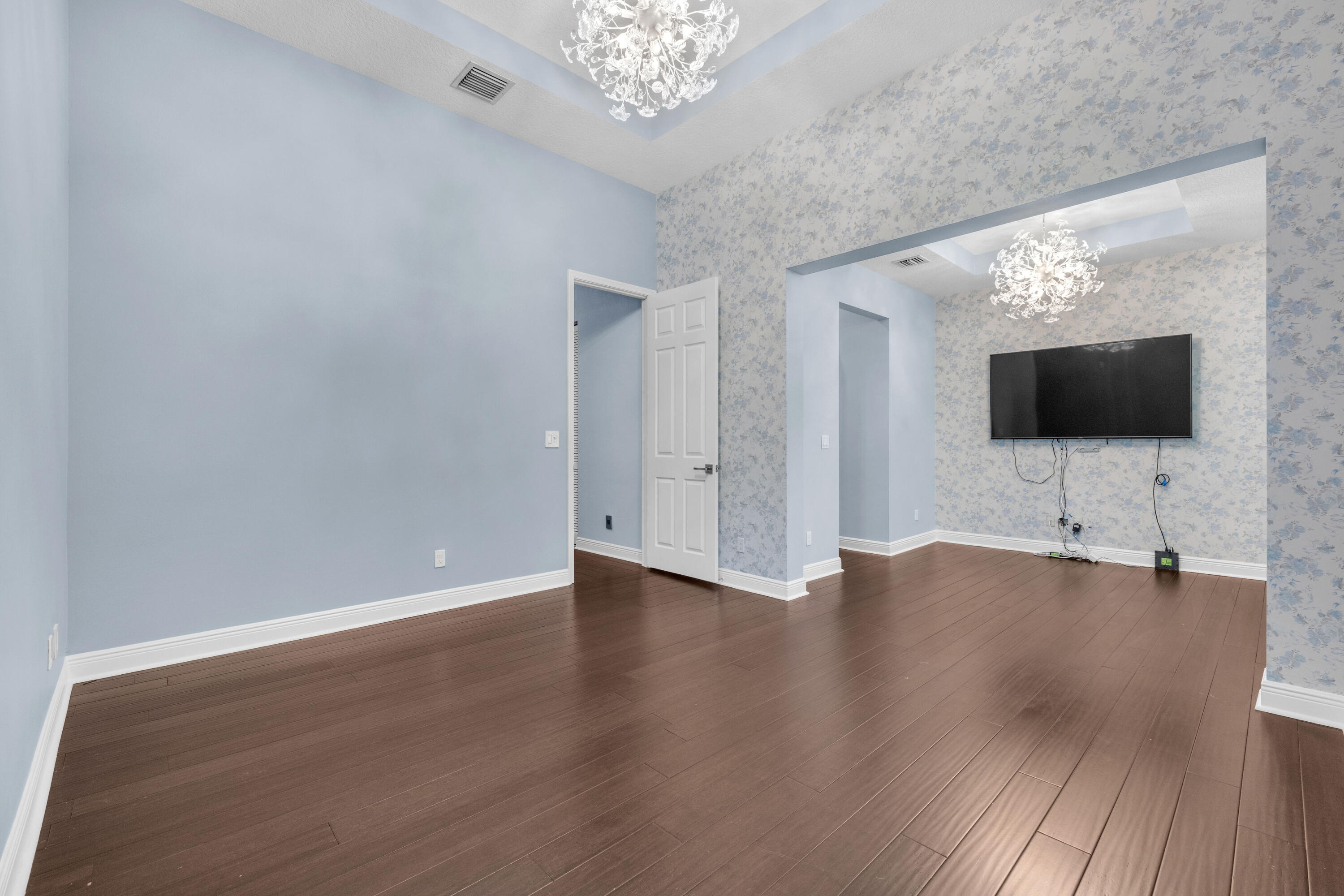 3146 Waterside Circle Circle