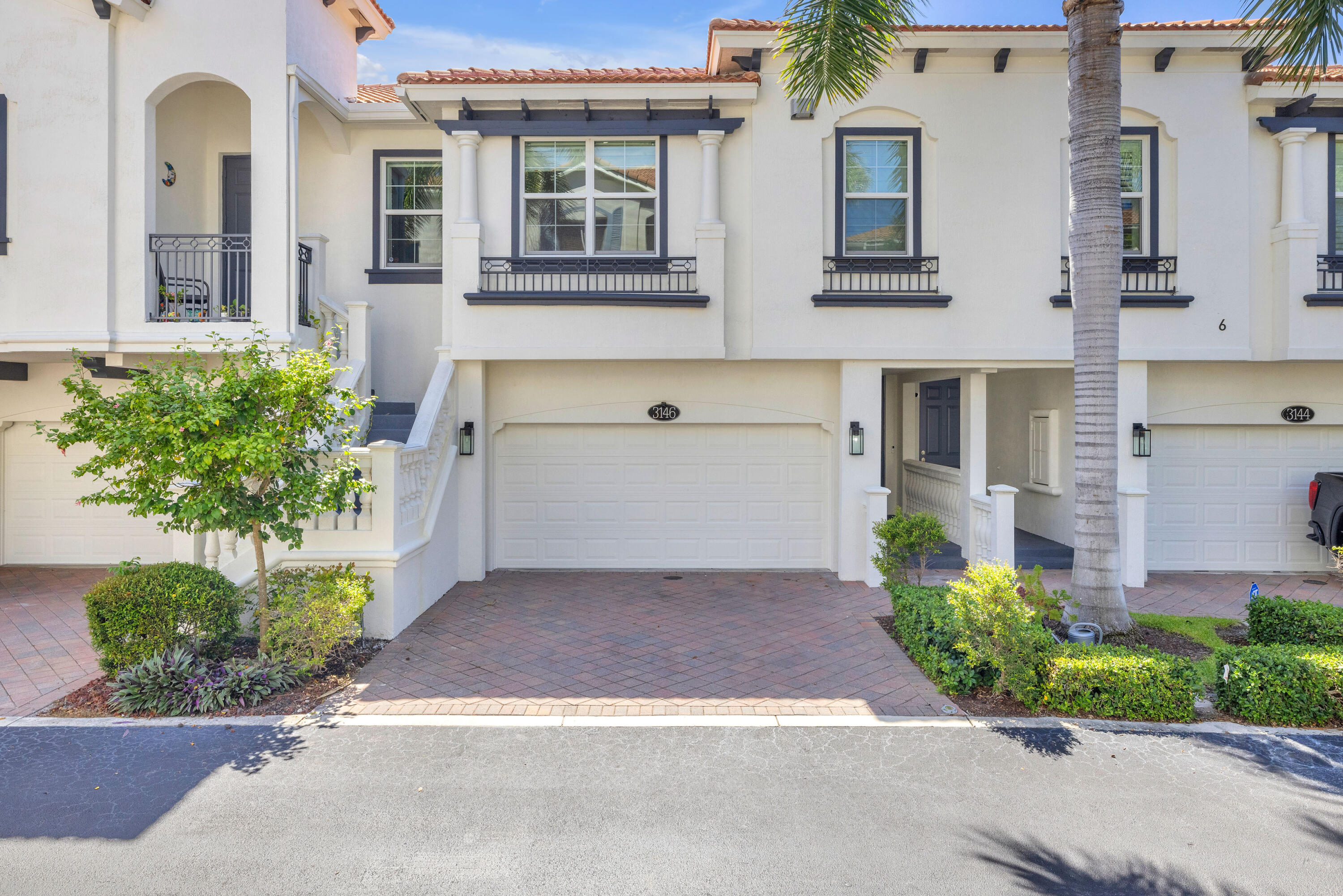 3146 Waterside Circle Circle