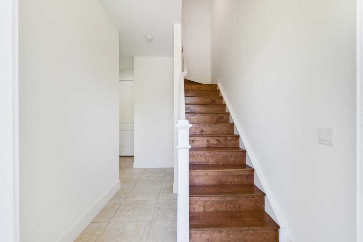 7089 Edison Place