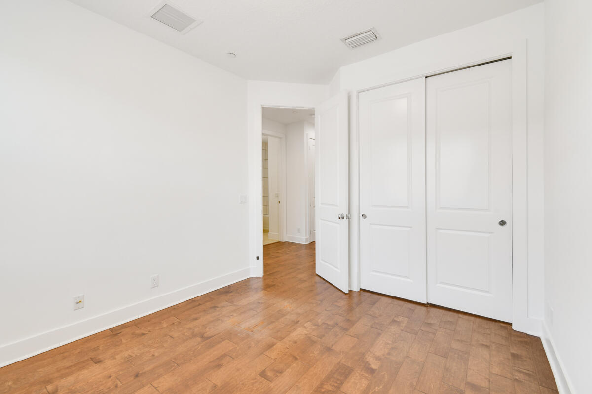 7089 Edison Place