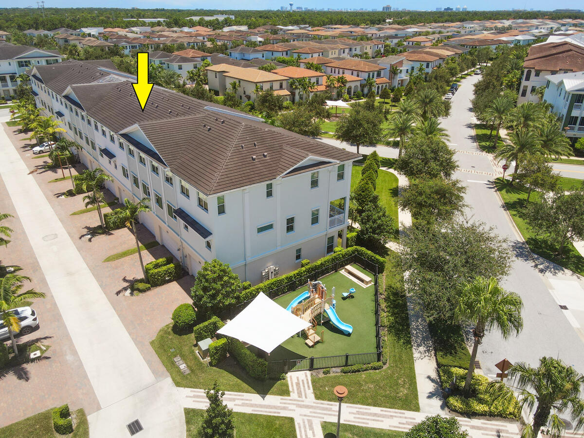 7089 Edison Place
