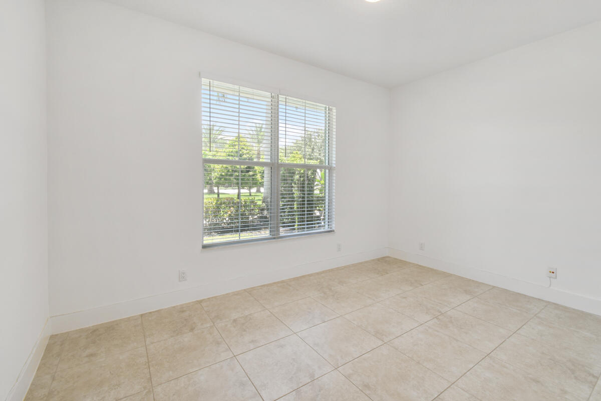 7089 Edison Place