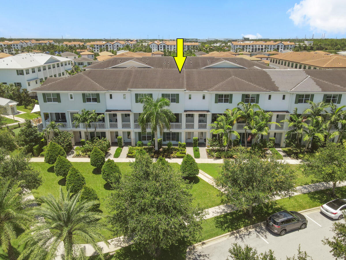 7089 Edison Place