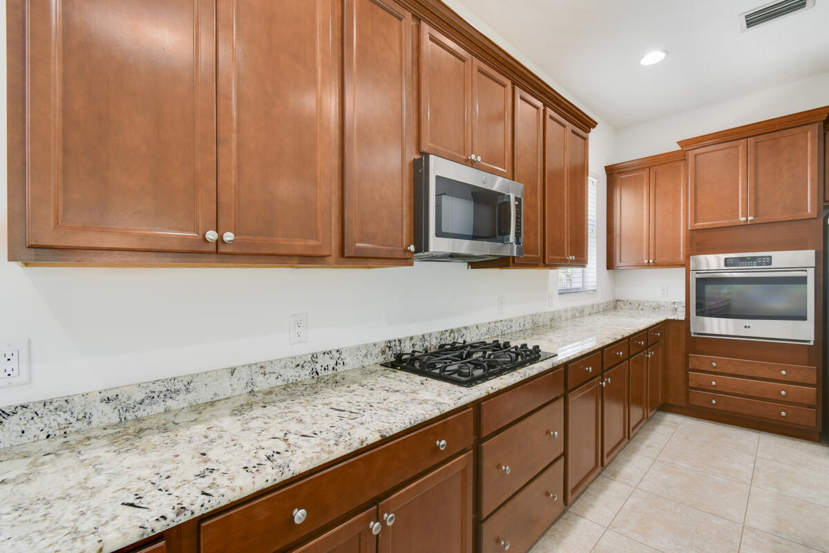7089 Edison Place