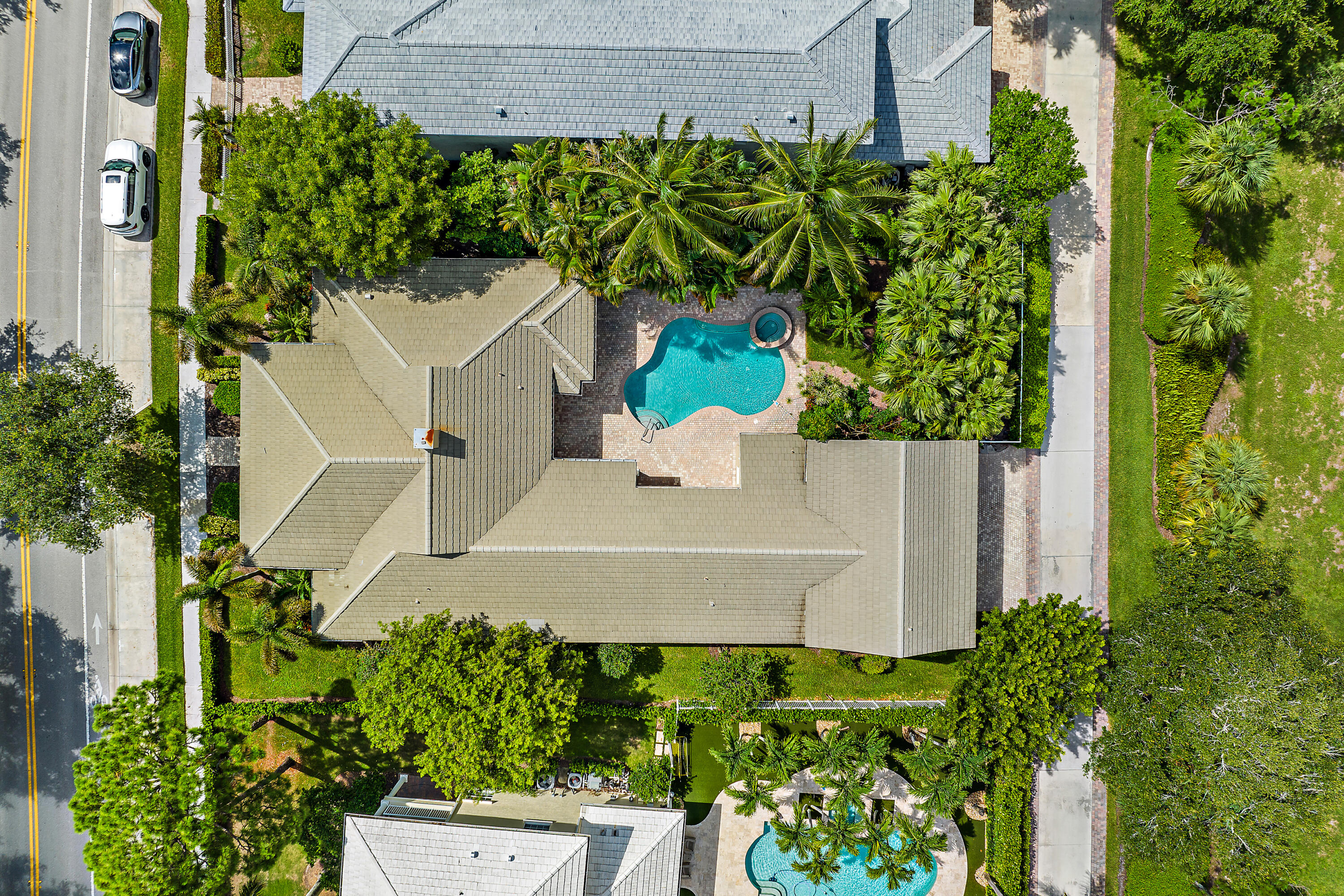 3334 Greenway Drive