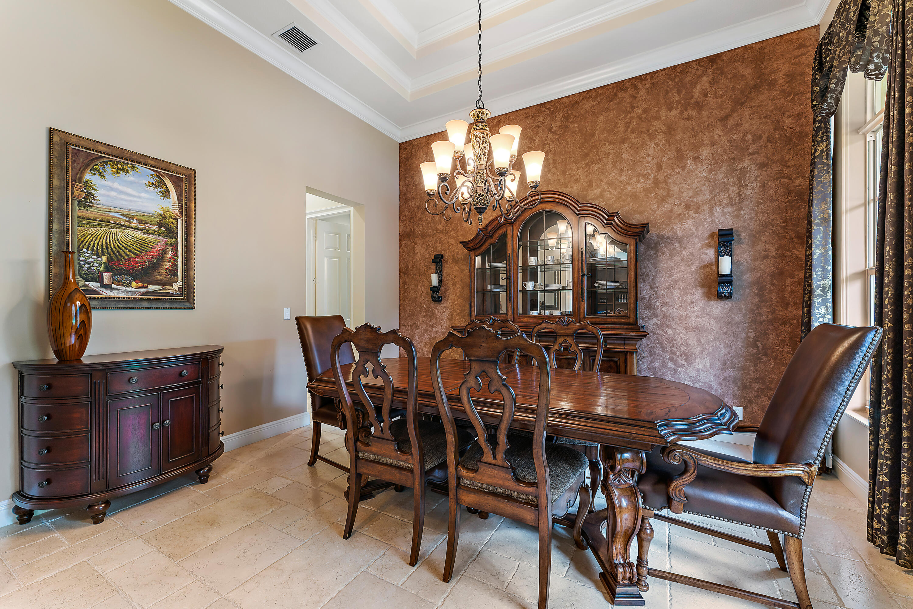 3334 Greenway Drive