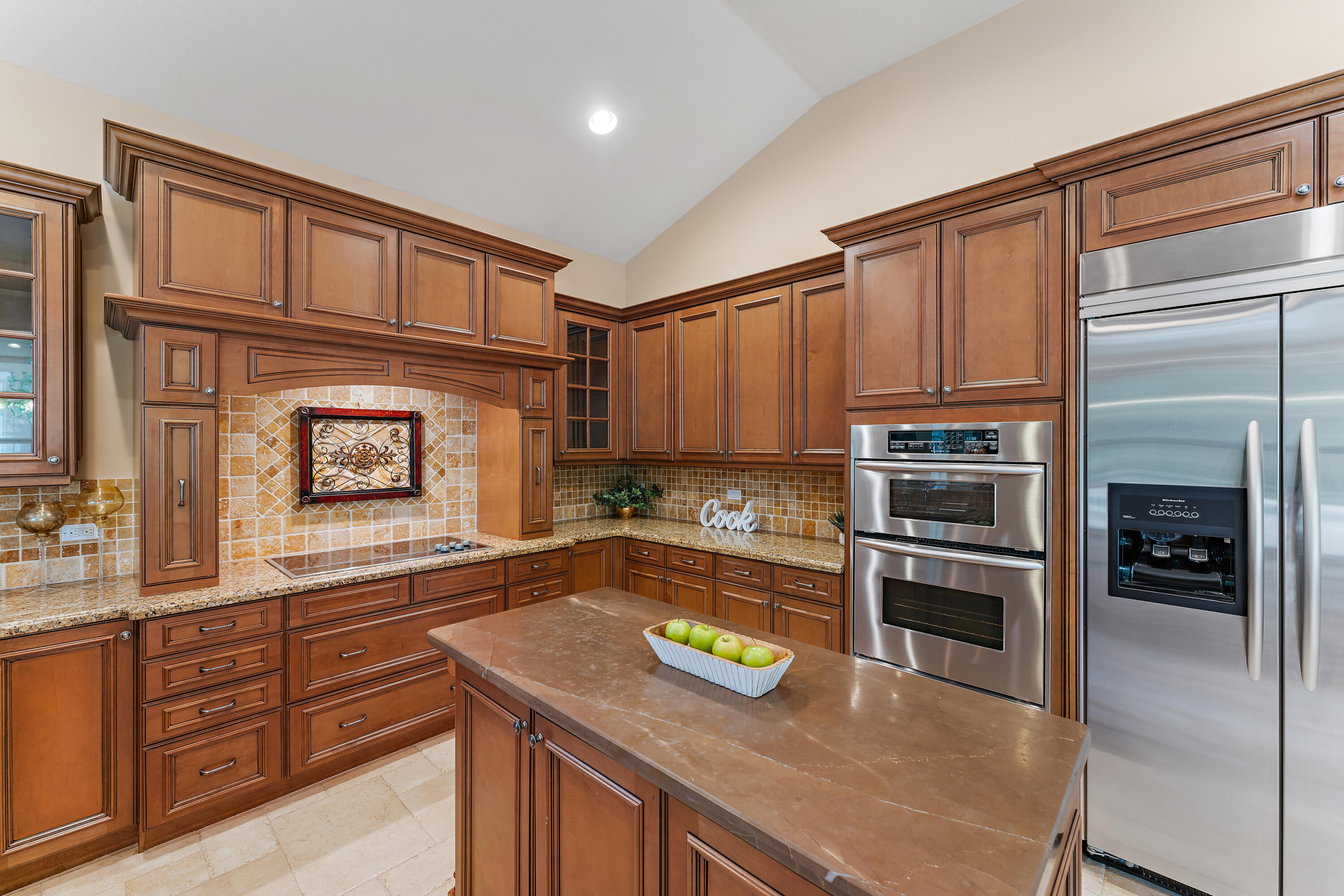 3334 Greenway Drive