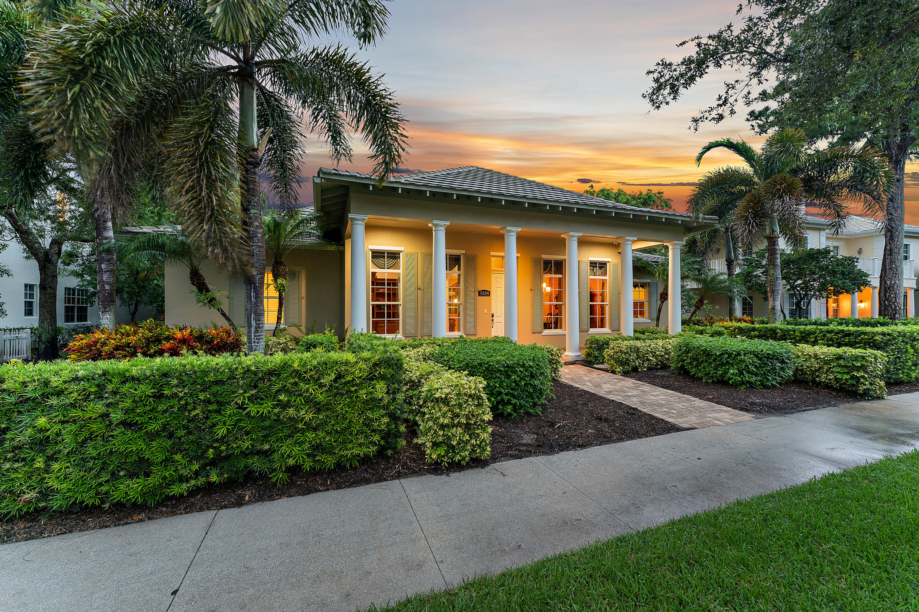 3334 Greenway Drive