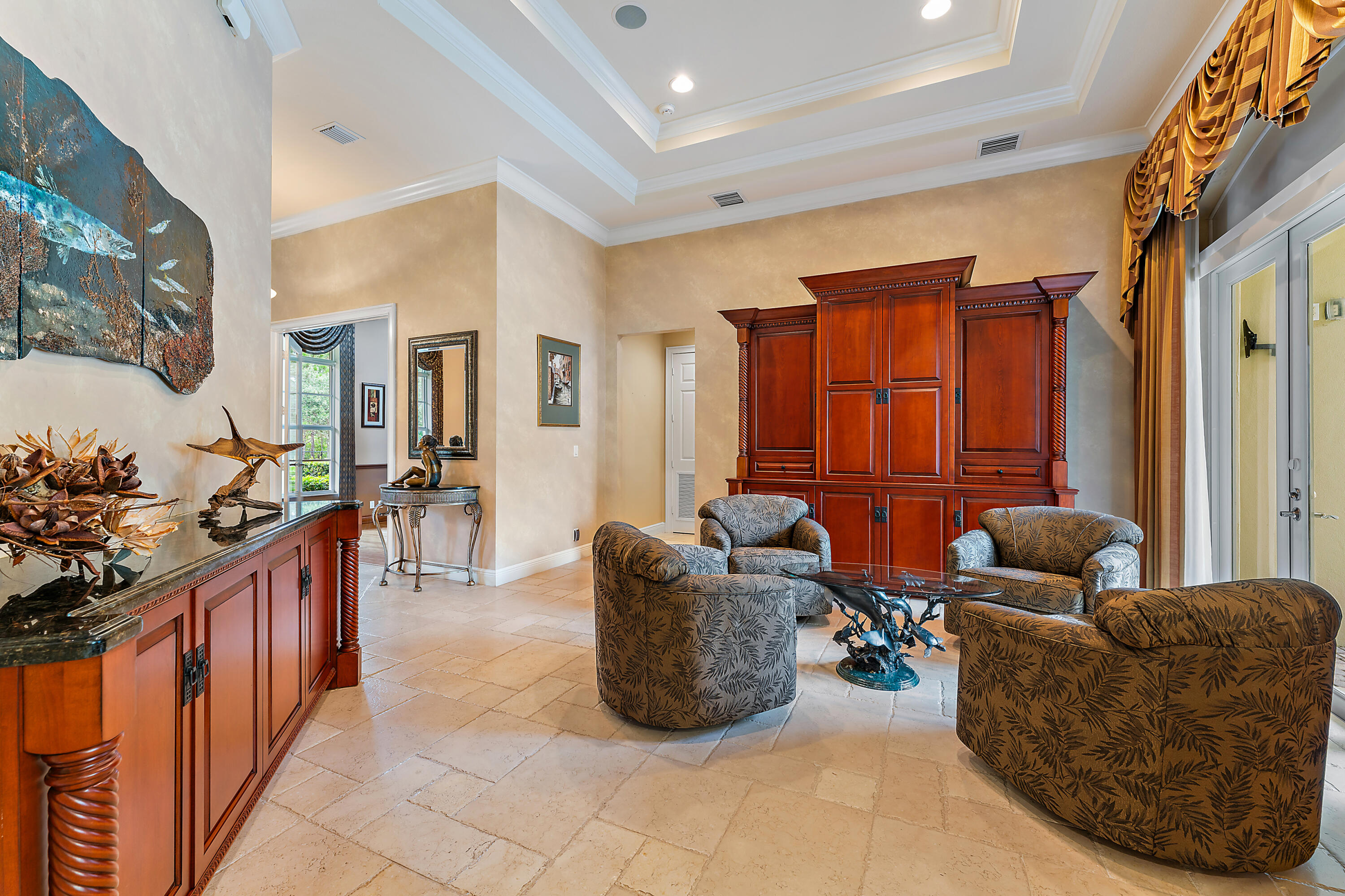 3334 Greenway Drive
