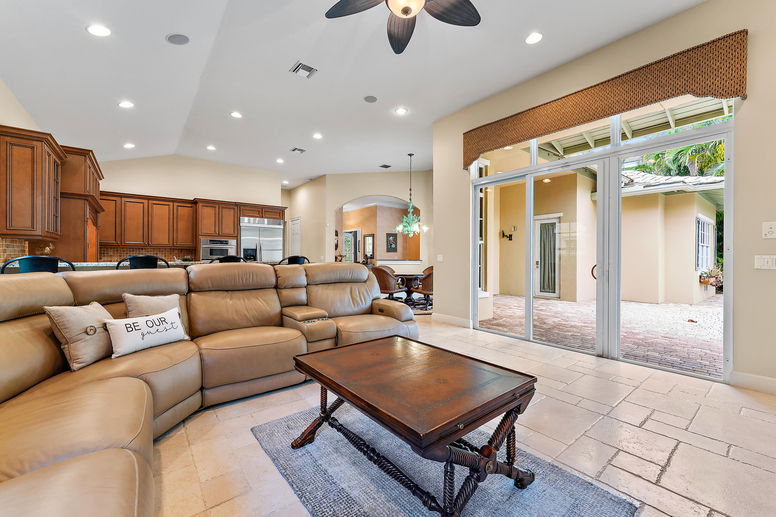 3334 Greenway Drive