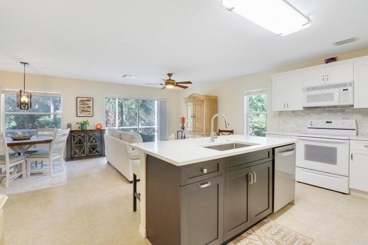 148 Fox Meadow Run