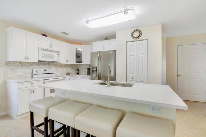 148 Fox Meadow Run