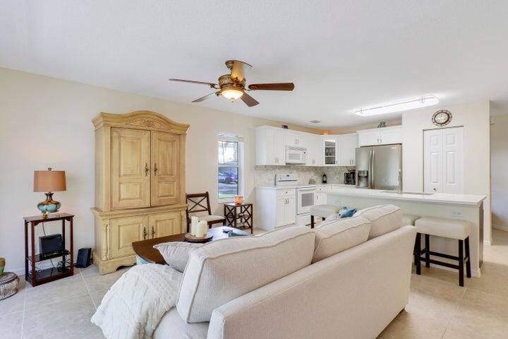 148 Fox Meadow Run