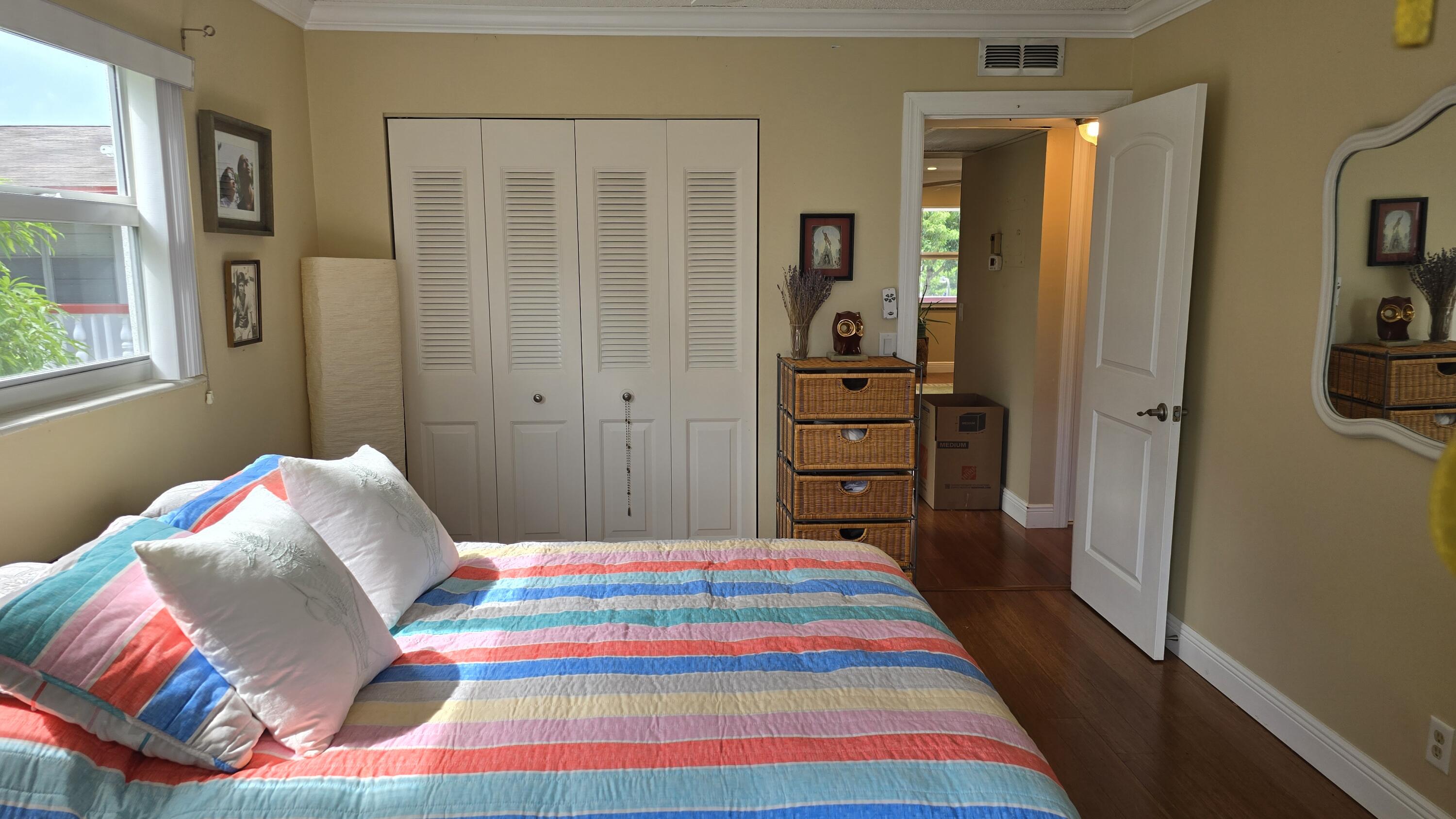 272 Northampton N