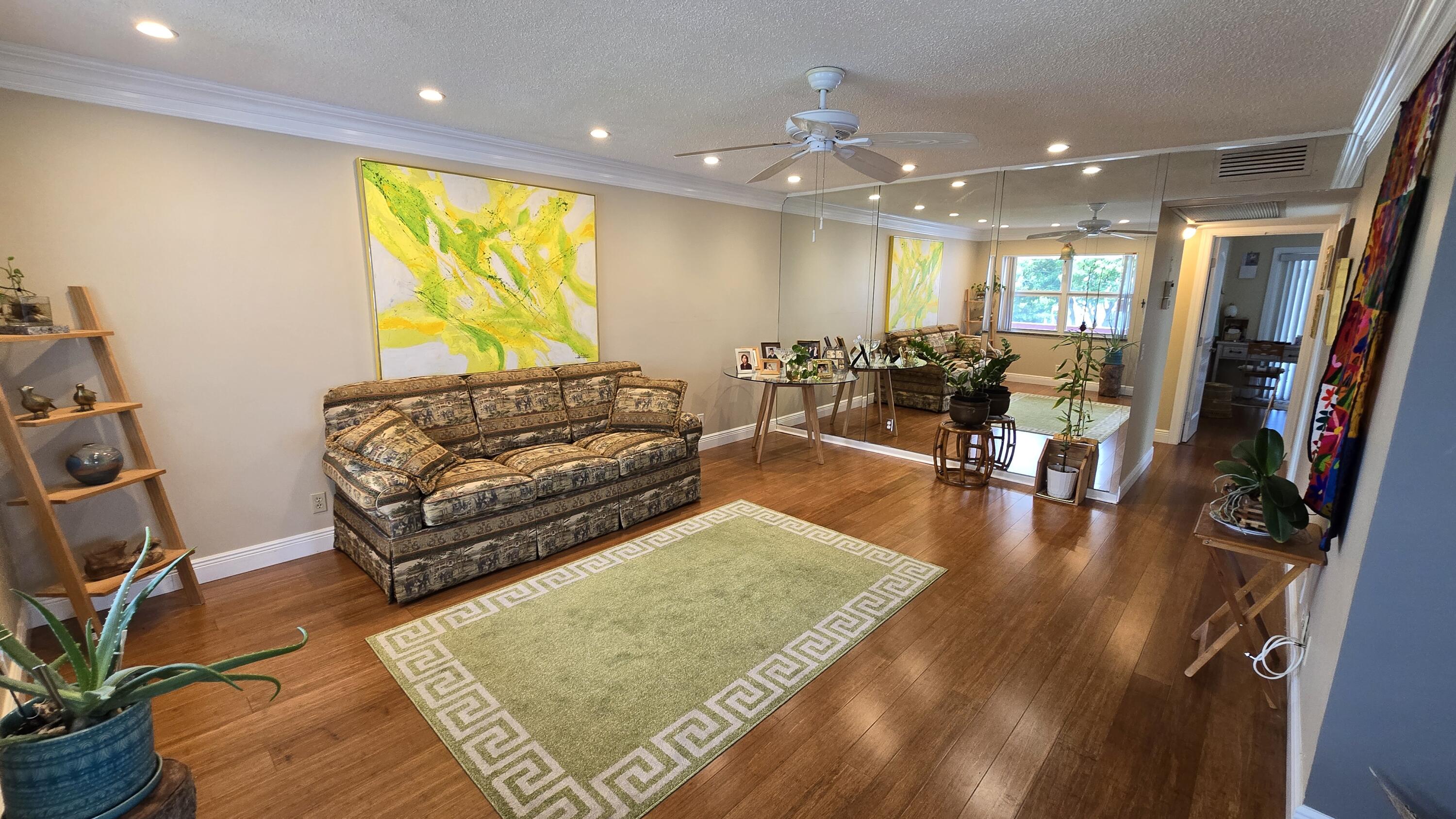 272 Northampton N