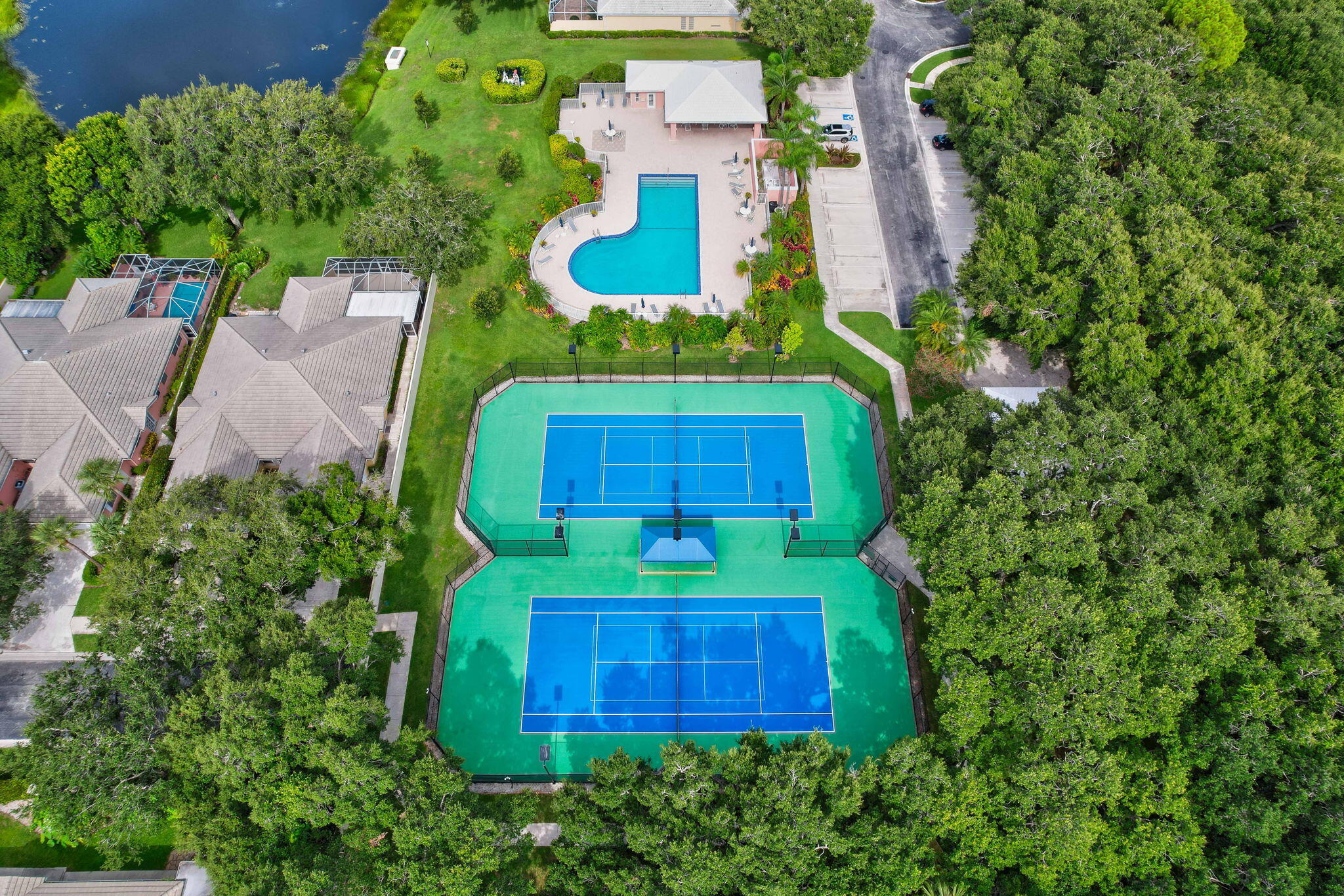 4414 Lacey Oak Drive