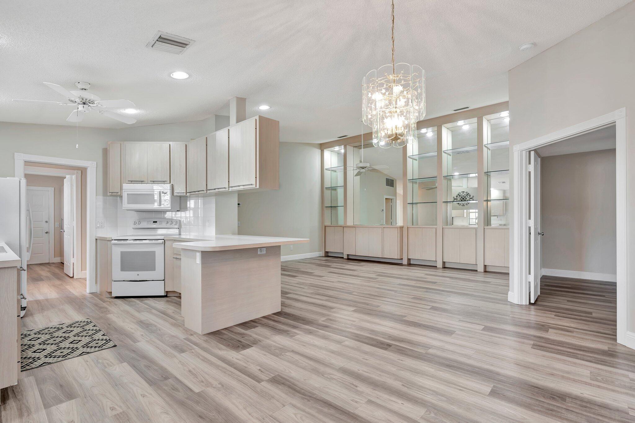 4414 Lacey Oak Drive