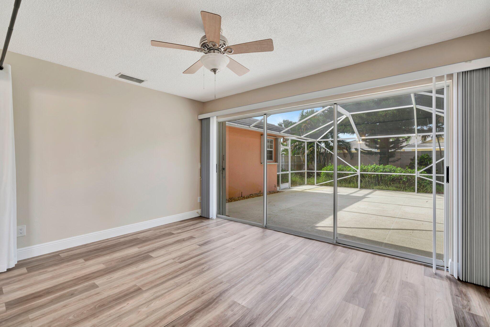 4414 Lacey Oak Drive