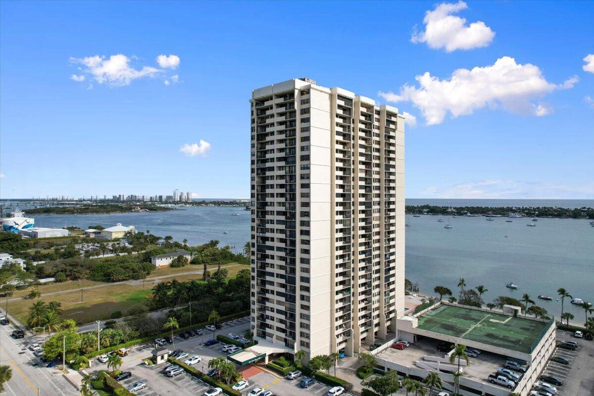 5600 N Flagler Drive 2408