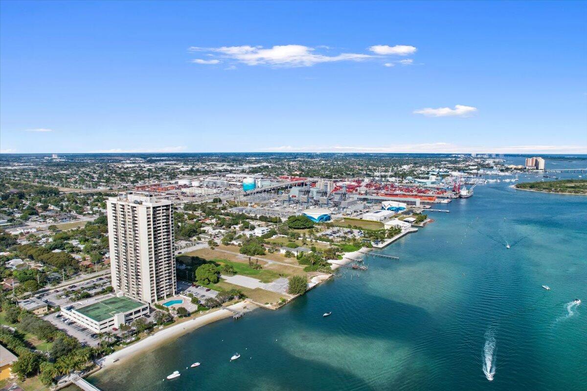 5600 N Flagler Drive 2408