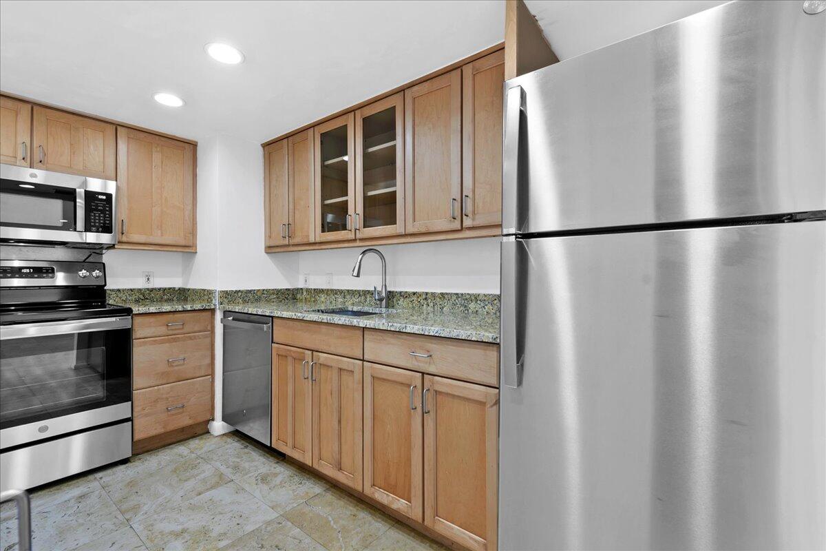 5600 N Flagler Drive 2408