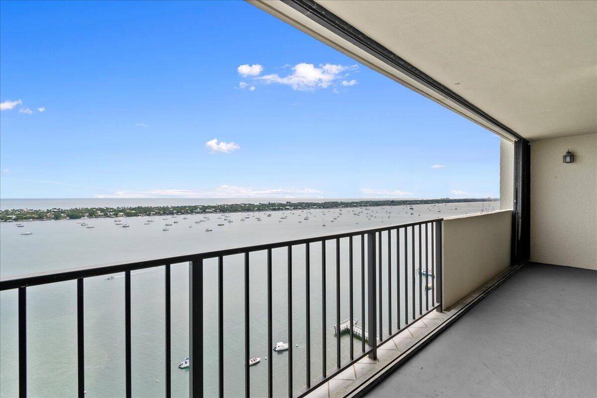 5600 N Flagler Drive 2408