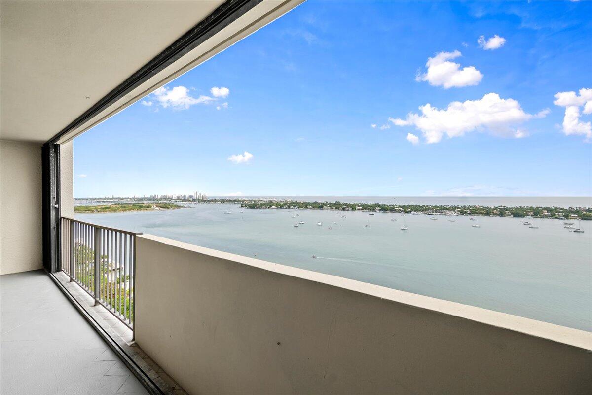5600 N Flagler Drive 2408