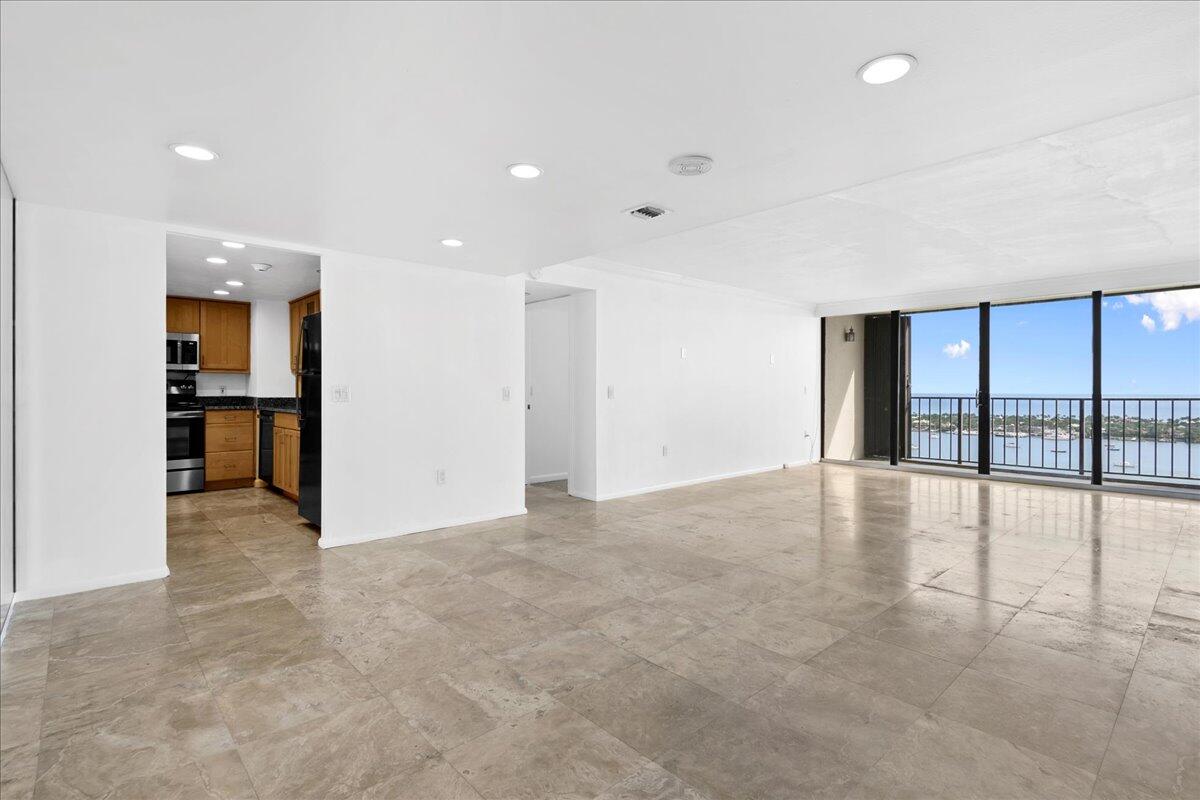 5600 N Flagler Drive 2408