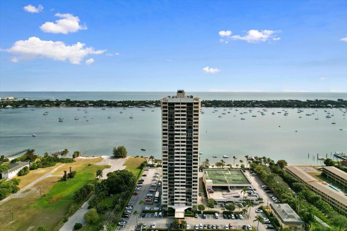 5600 N Flagler Drive 2408