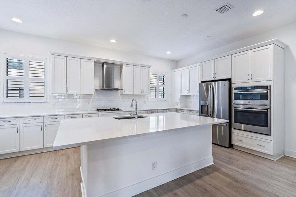 12516 Gross Pointe Drive