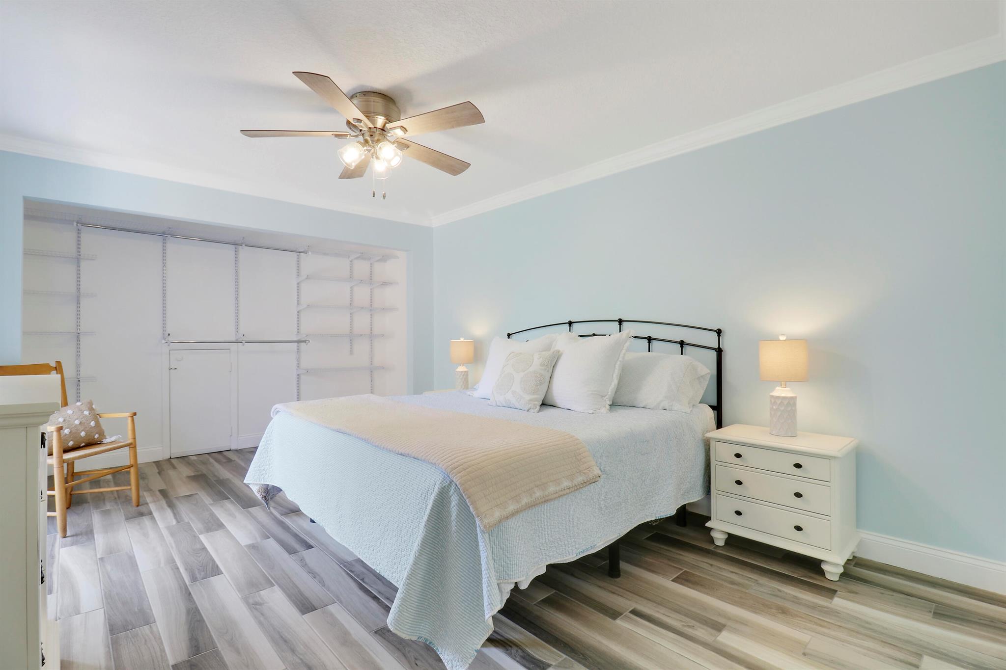 825 Center Street 37b