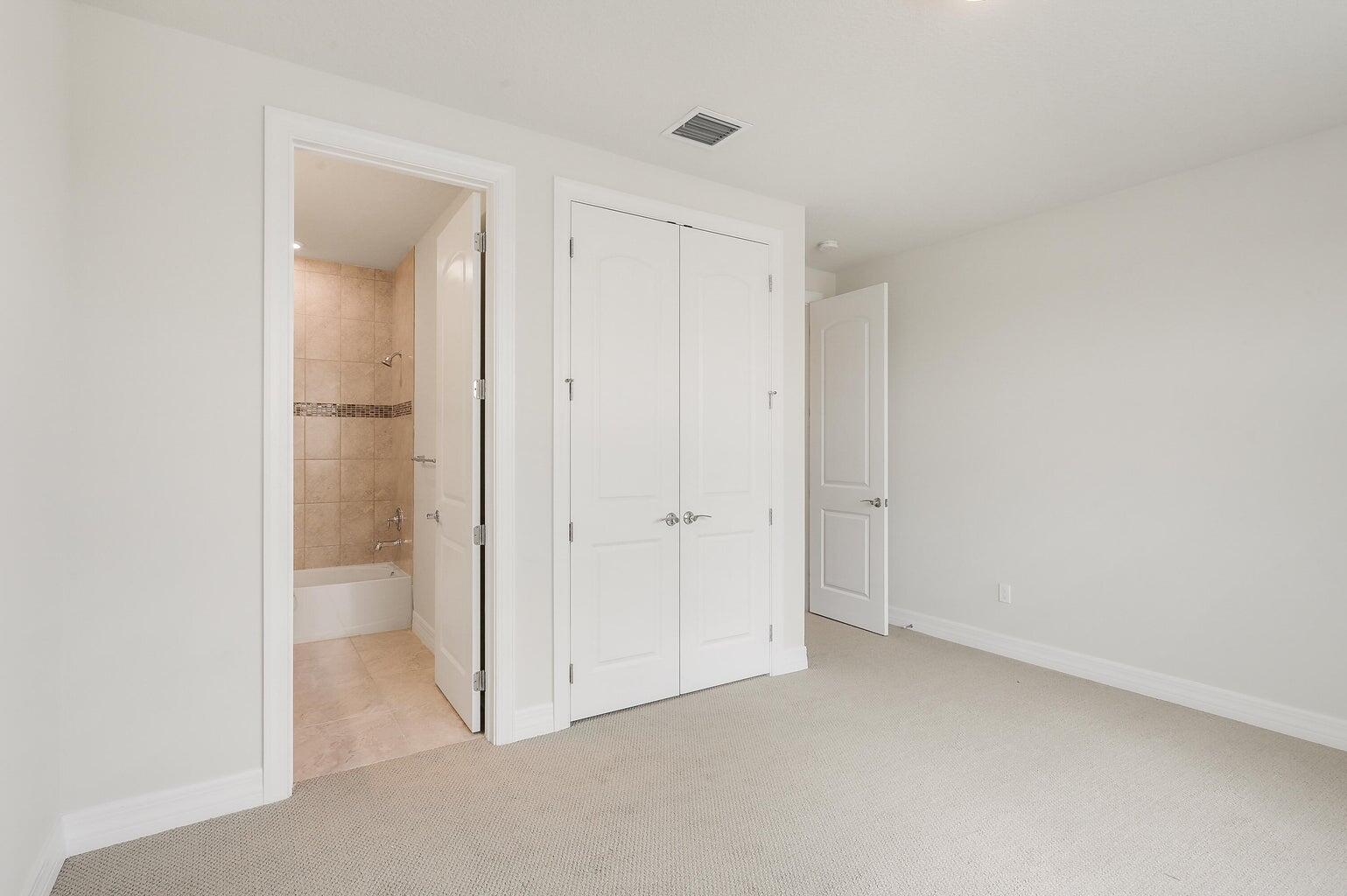 102 Indigo River Point