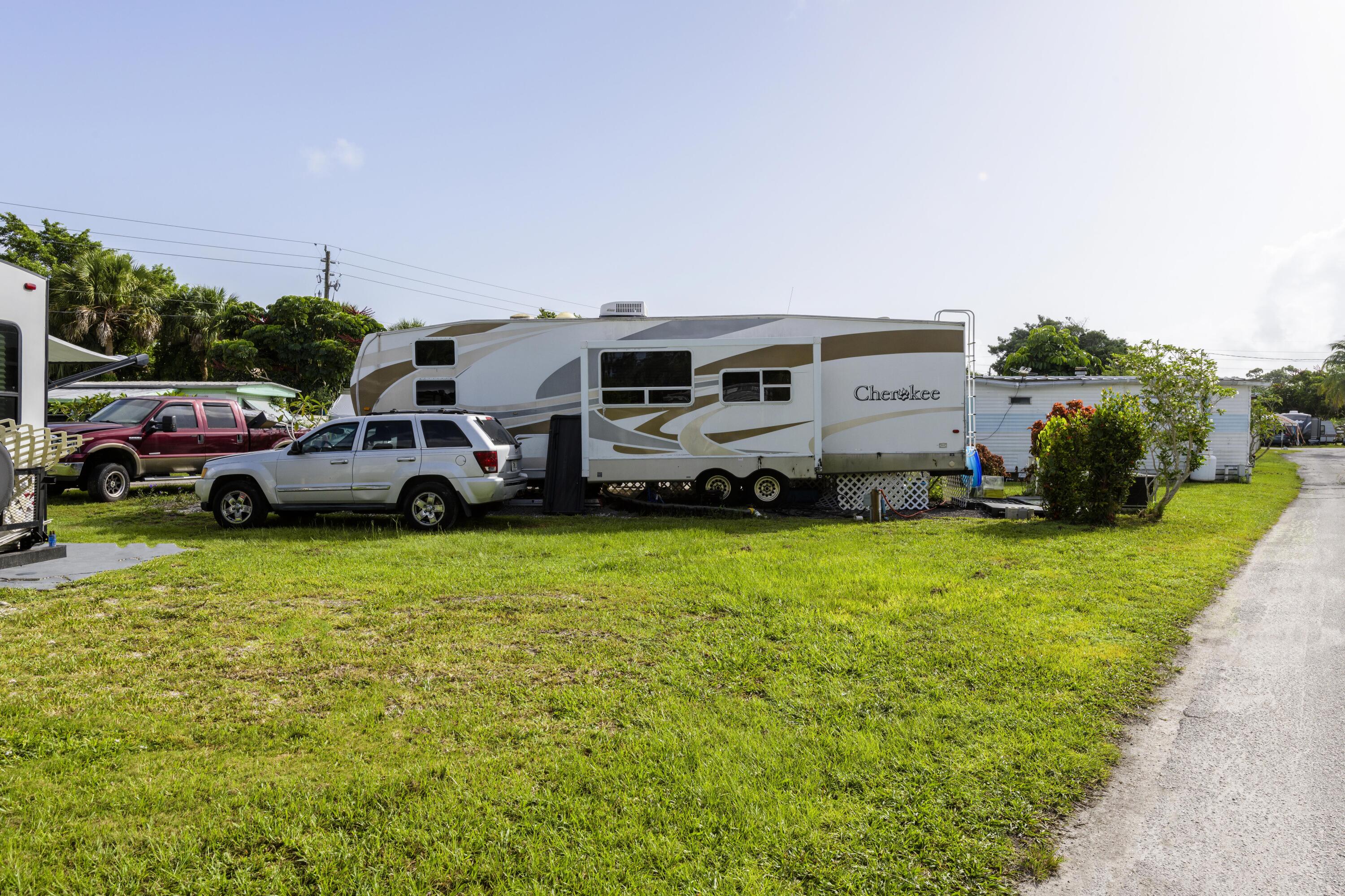 7770 SE Federal Hwy Highway