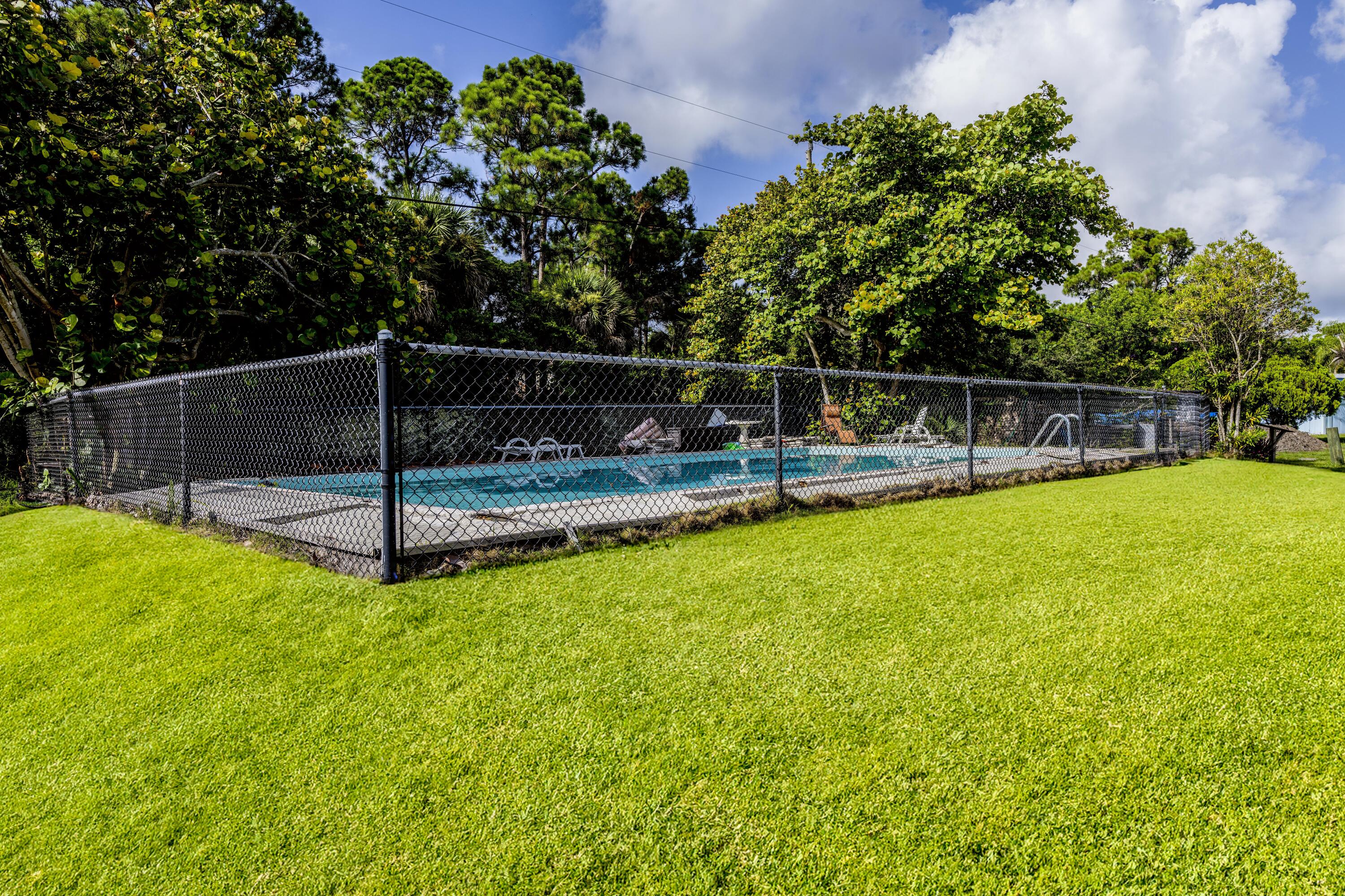 7770 SE Federal Hwy Highway