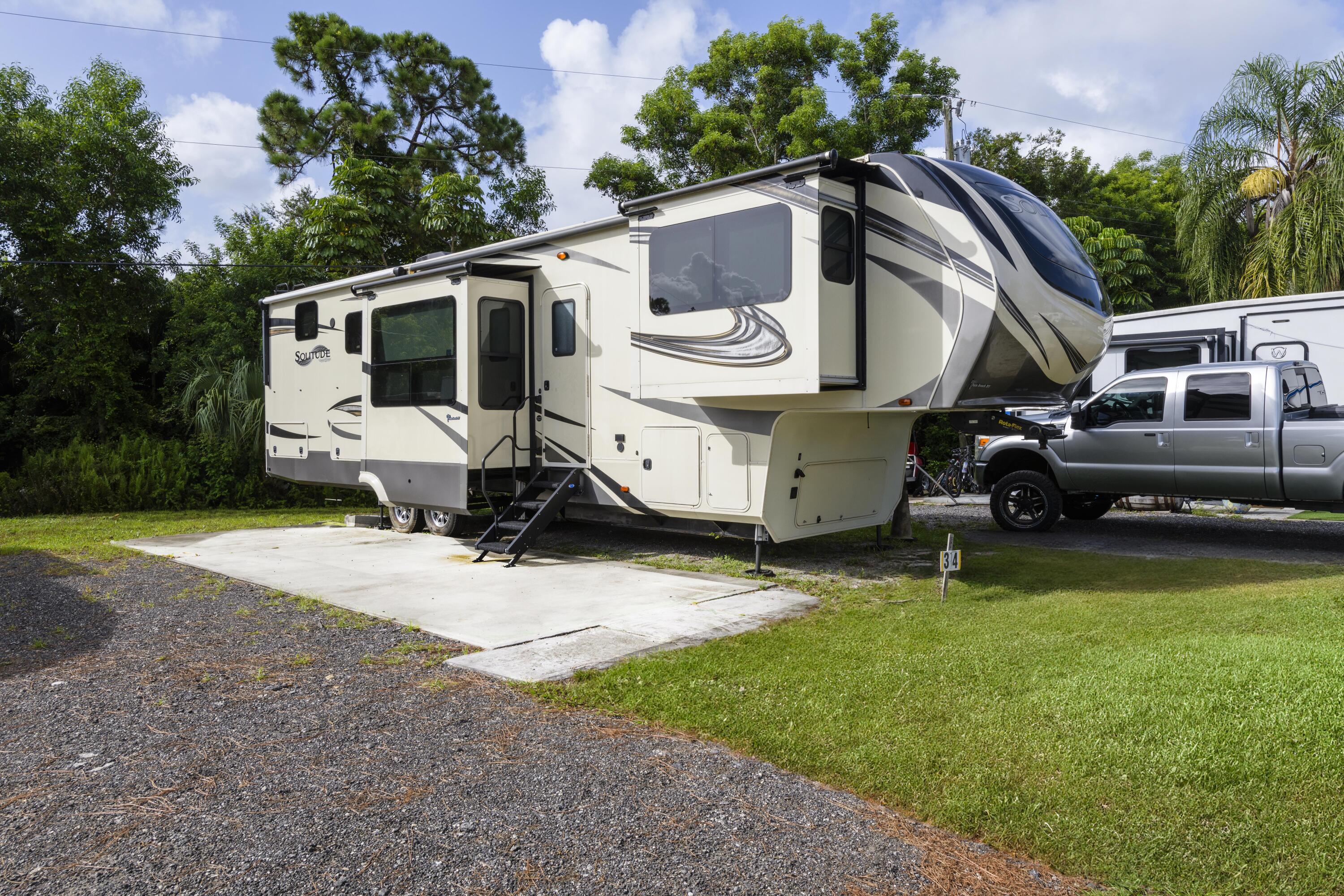 7770 SE Federal Hwy Highway