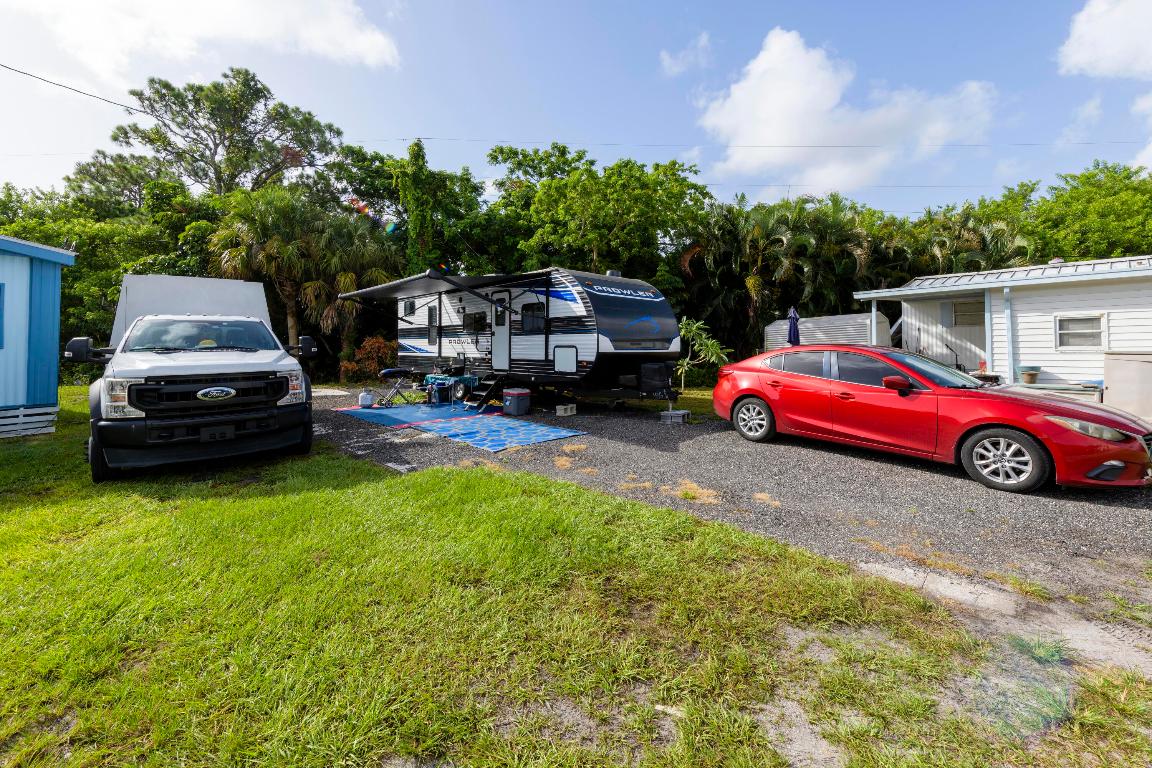 7770 SE Federal Hwy Highway