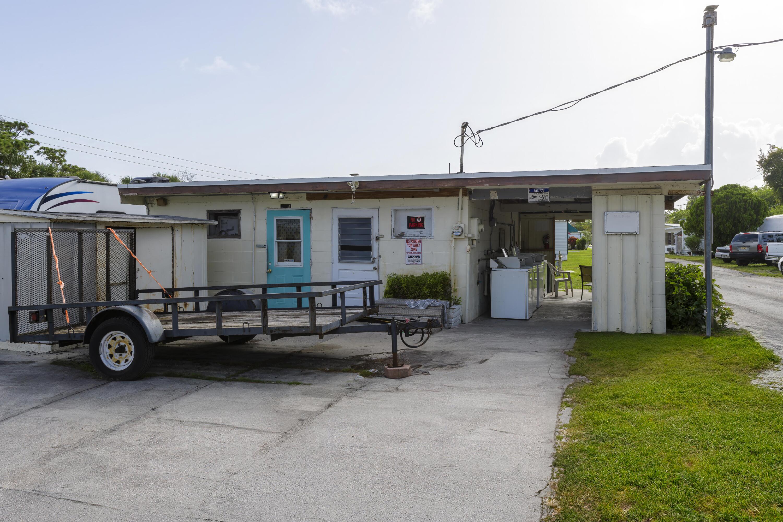 7770 SE Federal Hwy Highway