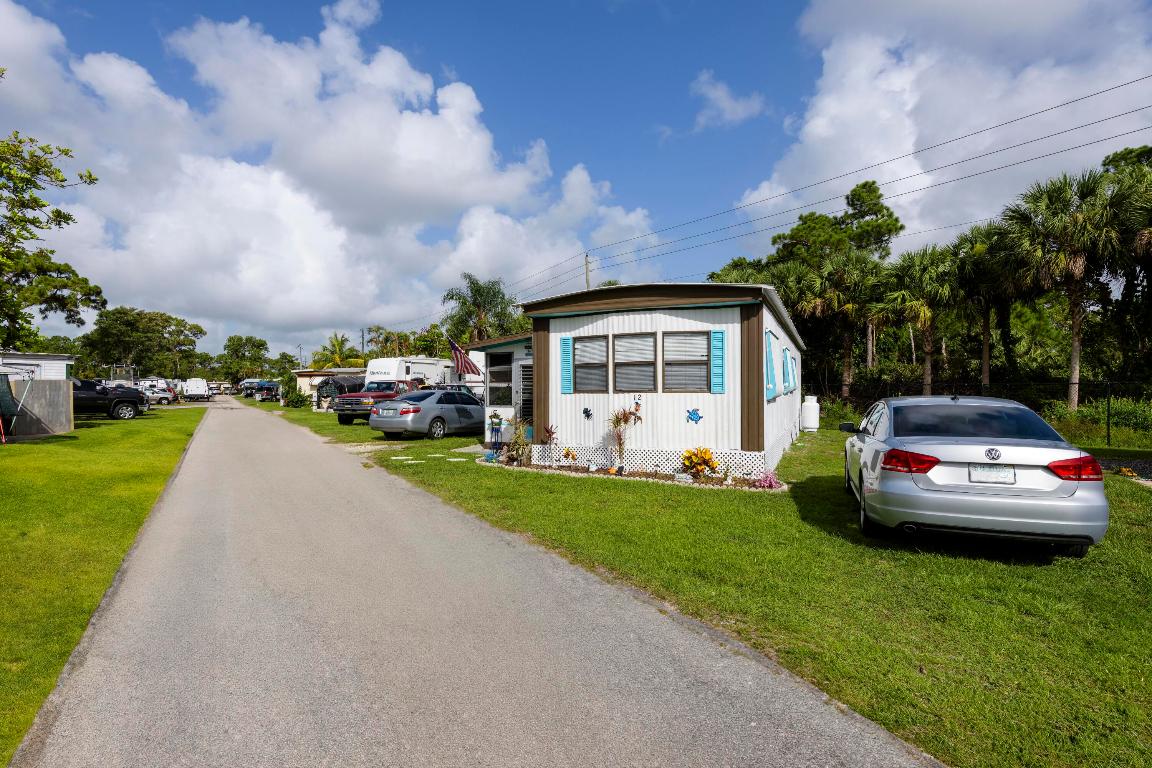 7770 SE Federal Hwy Highway