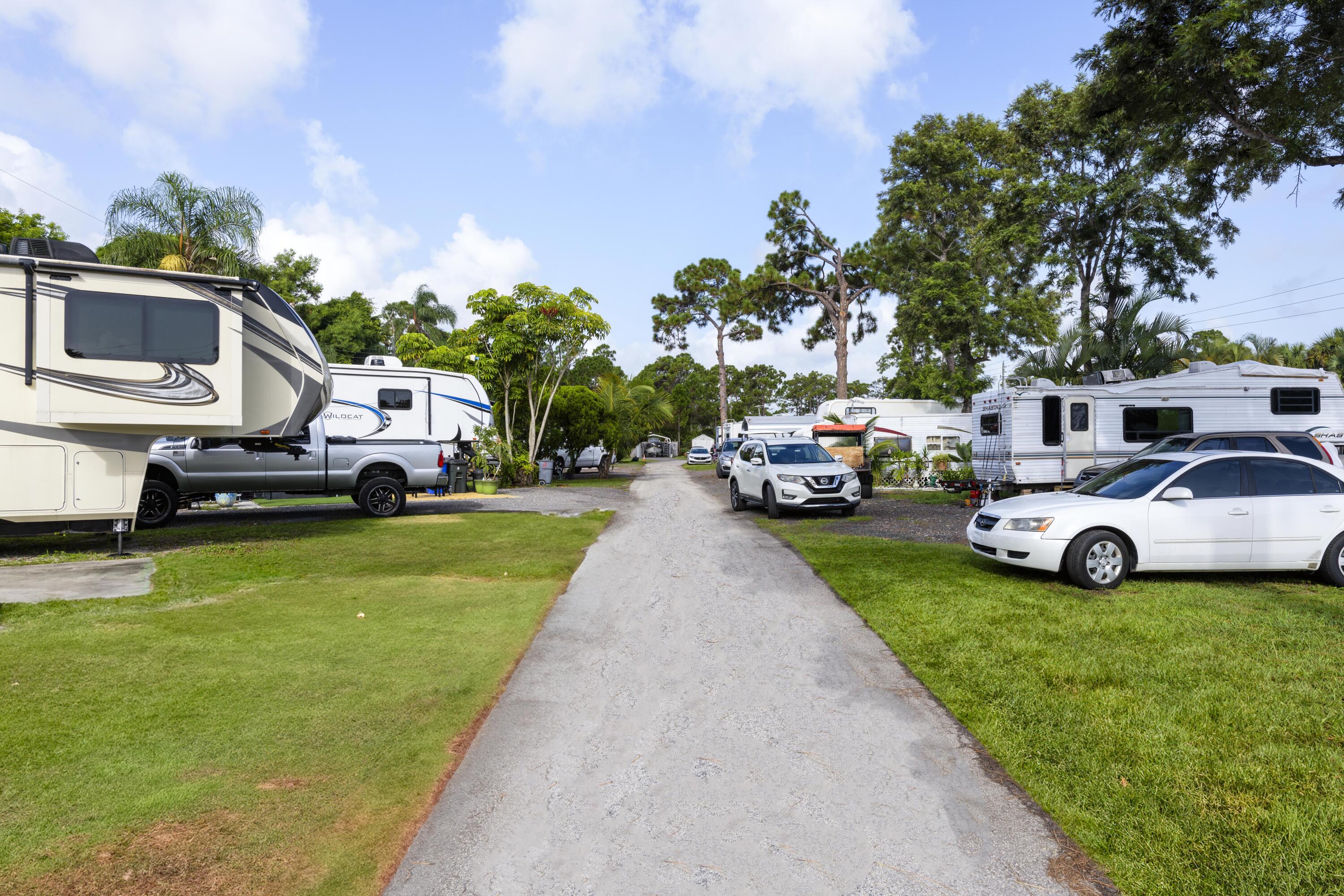 7770 SE Federal Hwy Highway