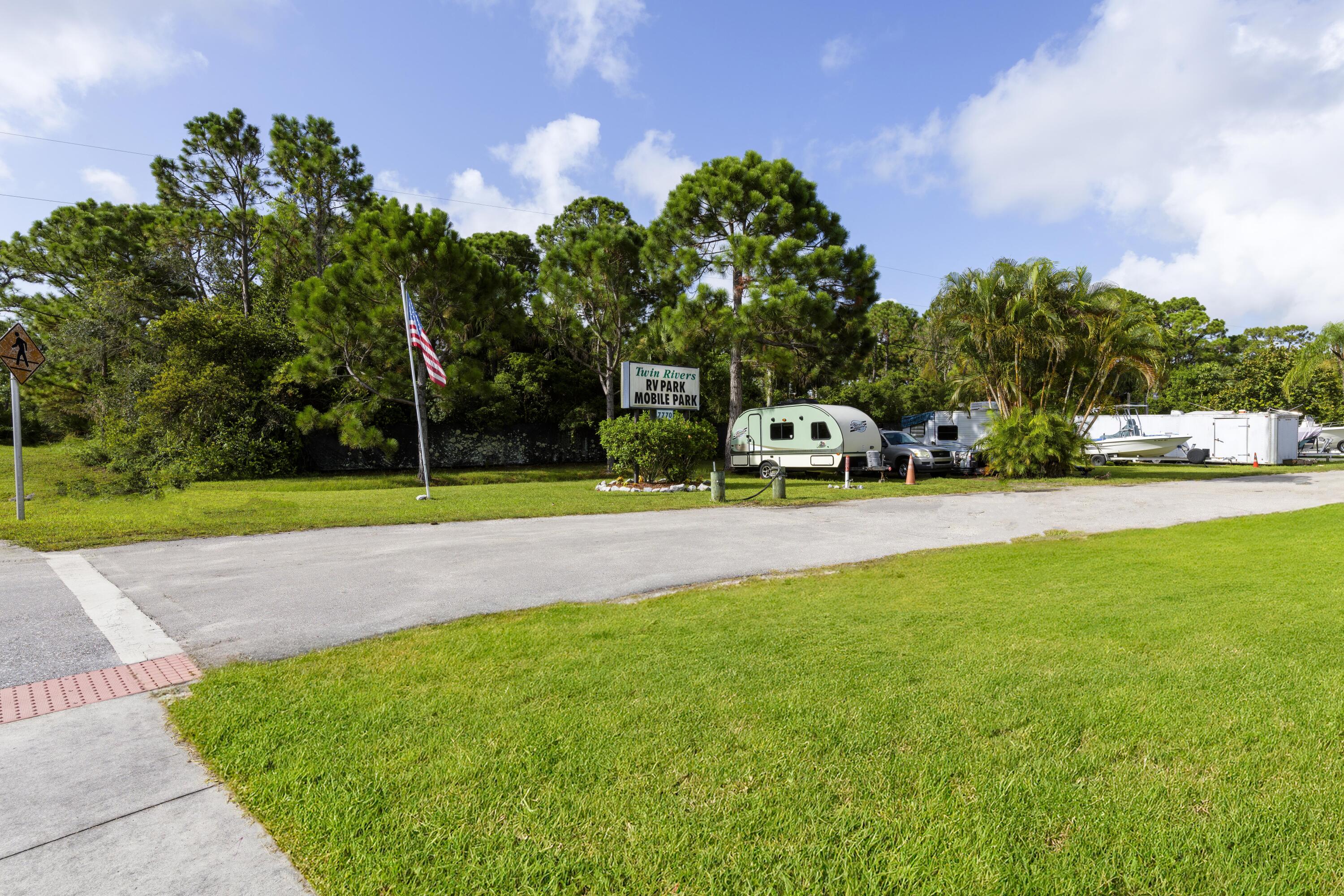 7770 SE Federal Hwy Highway